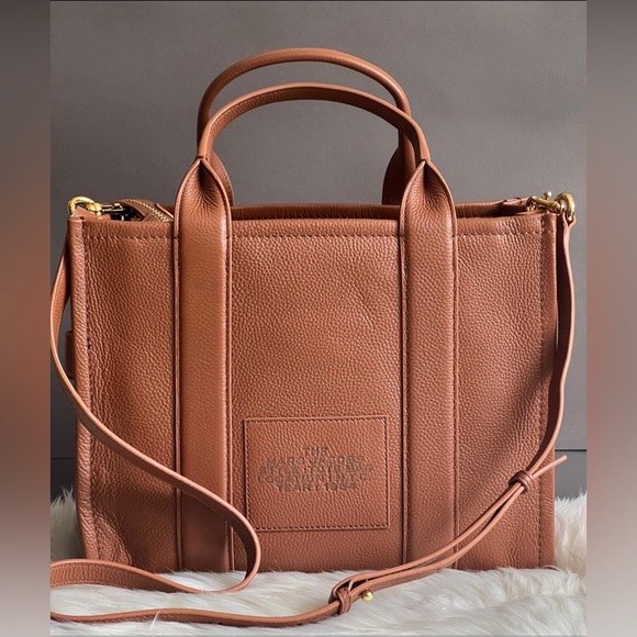 💰SOLD - H004L01PF21 - Marc Jacobs The Leather Medium Tote Bag - Picture 5 of 16